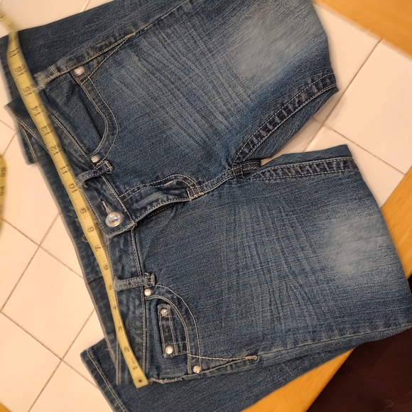 Women's Blue Jeans Cropped , Size 5 EUC - Picture 7 of 10
